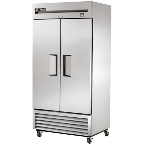 True TS-35F-HC 39" Two Section Reach In Refrigerator - Kitchen Pro Restaurant Equipment